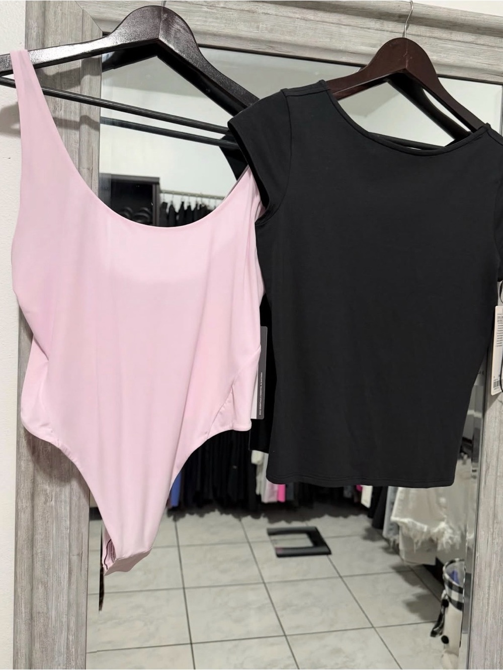 Lululemon tops